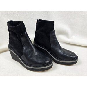 Louise et Cie Size 7 Sanji Black Leather Wedge Ankle Booties Back Zipper